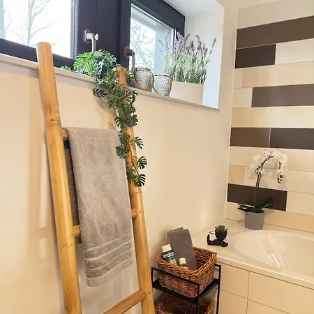 Auszeit Am Mit Kamin Und Whirlpool, Naehe Berlin *