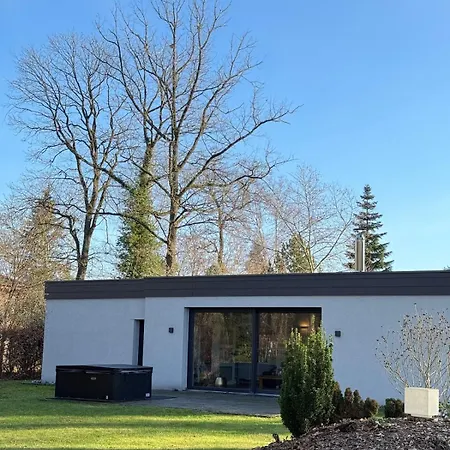 Auszeit Am Mit Kamin Und Whirlpool, Nähe Berlin *