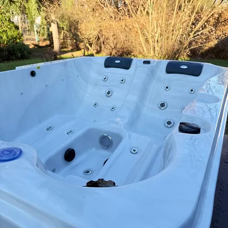 Auszeit Am Mit Kamin Und Whirlpool, Naehe Berlin *
