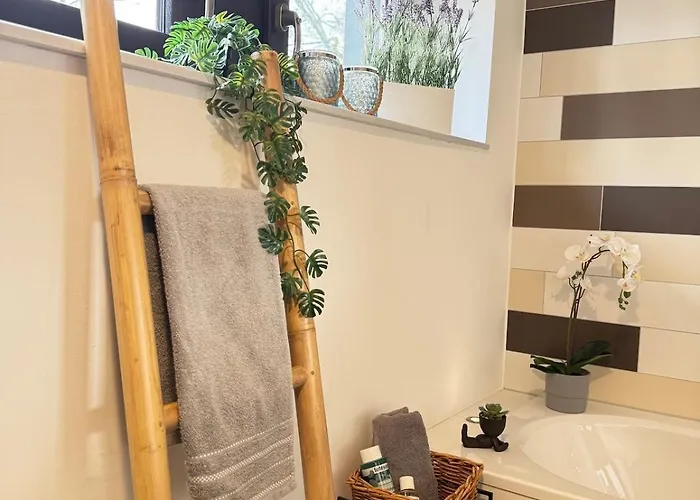 Auszeit Am Mit Kamin Und Whirlpool, Naehe Berlin *