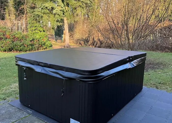 Holiday home Auszeit Am Mit Kamin Und Whirlpool, Naehe Berlin *