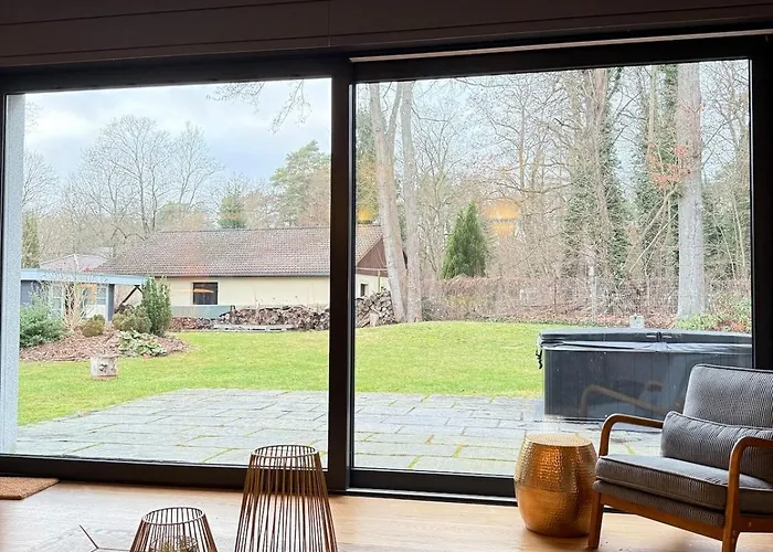 Auszeit Am Mit Kamin Und Whirlpool, Naehe Berlin Сasa de vacaciones *